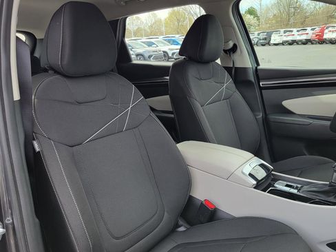 Used 2024 Hyundai Tucson SE image 38