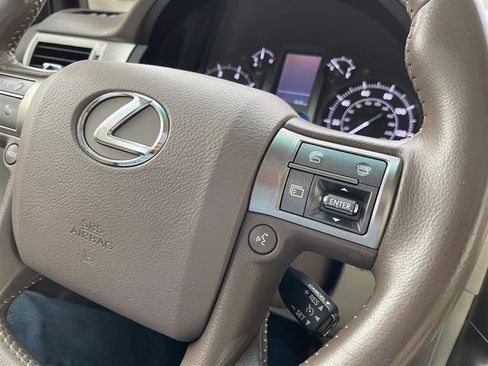 Used 2011 Lexus GX 460 image 35