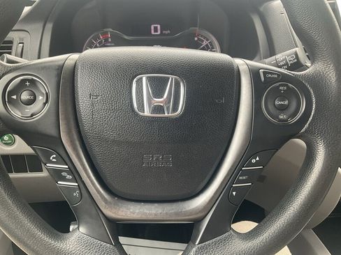 Used 2017 Honda Pilot LX image 19