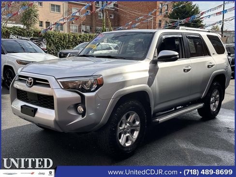 Used 2020 Toyota 4Runner SR5 Premium image 7
