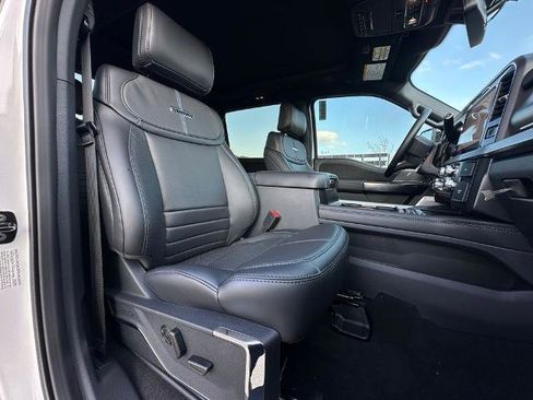 New 2026 Ford F350 Platinum w/ FX4 Off-Road Package image 24