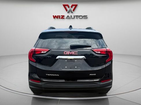 Used 2019 GMC Terrain SLE w/ Driver Convenience Package AWD/4WD image 4