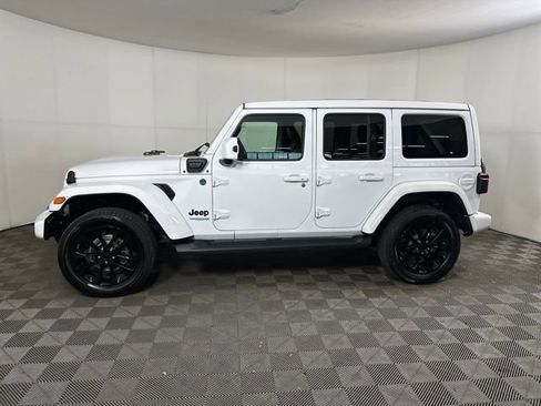 Used 2021 Jeep Wrangler Unlimited Sahara image 6