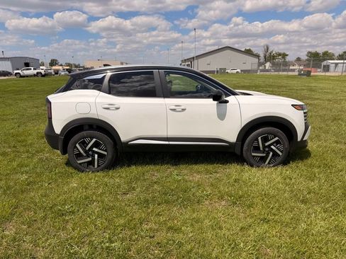 New 2026 Nissan Kicks SV FWD image 4