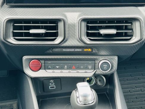Used 2025 Ford Mustang Coupe RWD image 19