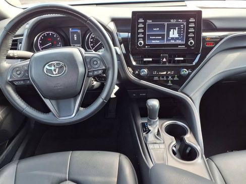 Used 2024 Toyota Camry SE FWD image 13
