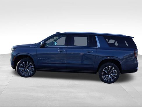 New 2026 Chevrolet Suburban High Country AWD/4WD image 6