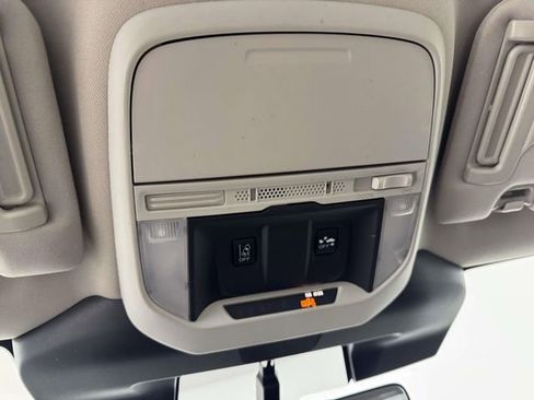 Used 2023 Subaru Forester image 25