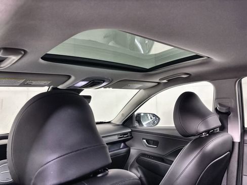 Used 2024 Hyundai Kona Limited FWD image 16