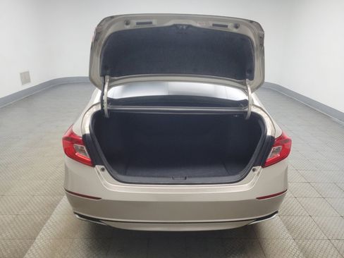 Used 2019 Honda Accord LX image 29