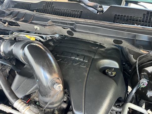 Used 2013 RAM 1500 Express image 30