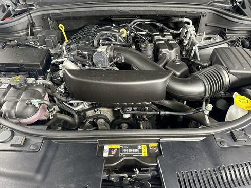 Used 2023 Dodge Durango SXT image 26