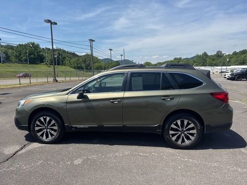 Used 2015 Subaru Outback 2.5i Limited AWD/4WD image 5