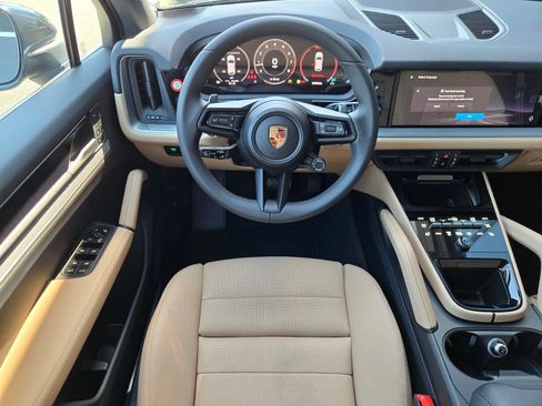 New 2026 Porsche Cayenne AWD/4WD image 15