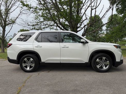 Used 2025 Honda Pilot EX-L image 36