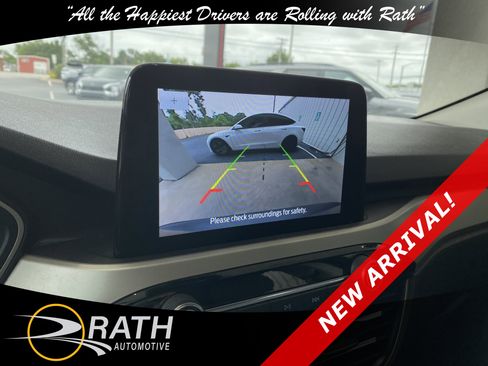Used 2022 Ford Escape SE w/ SE Sport Appearance Package FWD image 14