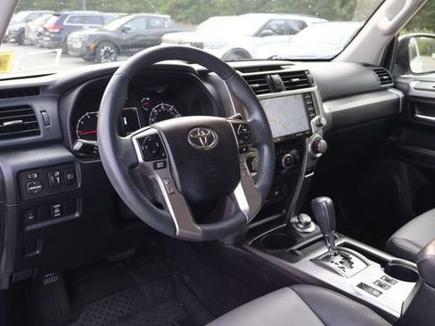 Used 2021 Toyota 4Runner SR5 Premium w/ Moonroof Package AWD/4WD image 11
