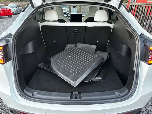 Used 2022 Tesla Model Y Performance image 10