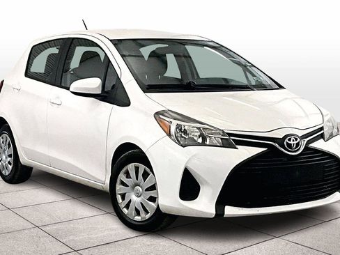 Used 2016 Toyota Yaris LE image 2