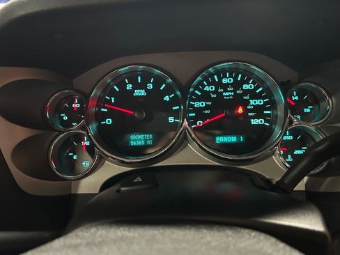 Used 2007 GMC Sierra 2500 SLE w/ Z71 Off-Road Package image 17