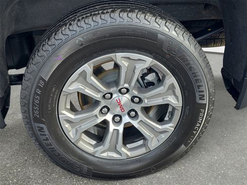 Used 2025 GMC Sierra 1500 SLT image 31