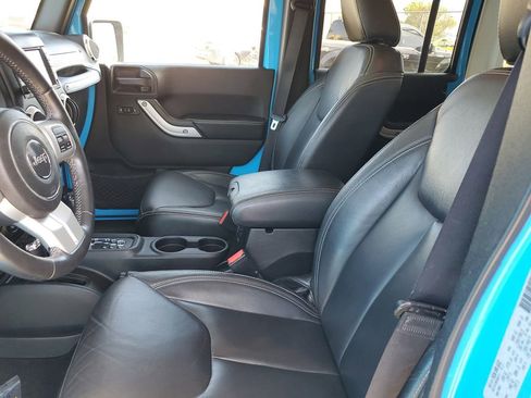 Used 2017 Jeep Wrangler Unlimited Sahara w/ Quick Order Package 24E Chief AWD/4WD image 14