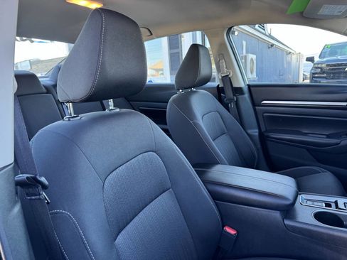 Used 2022 Nissan Altima 2.5 SV image 33