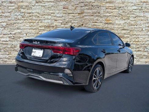 Certified 2024 Kia Forte LXS w/ LXS Technology Package FWD image 7