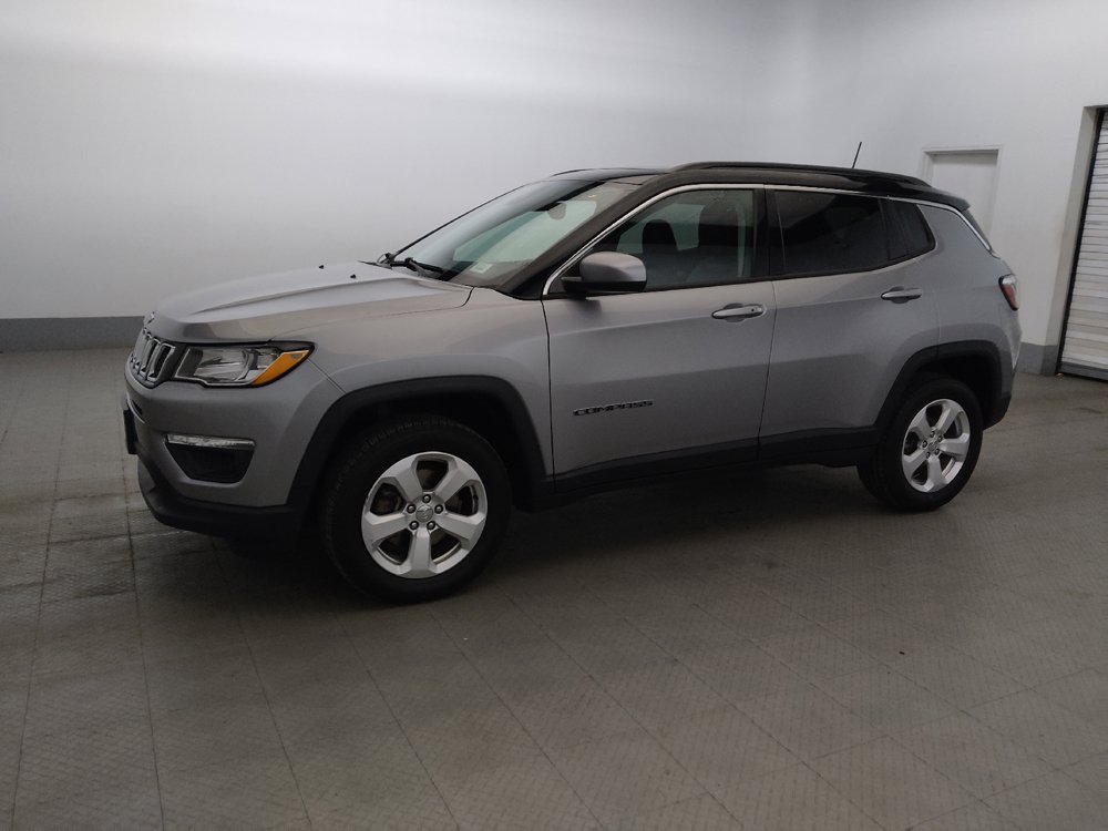 Used 2018 Jeep Compass Latitude w/ Popular Equipment Group AWD/4WD image 2