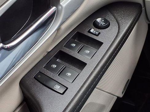 Used 2017 GMC Terrain SLT FWD image 15