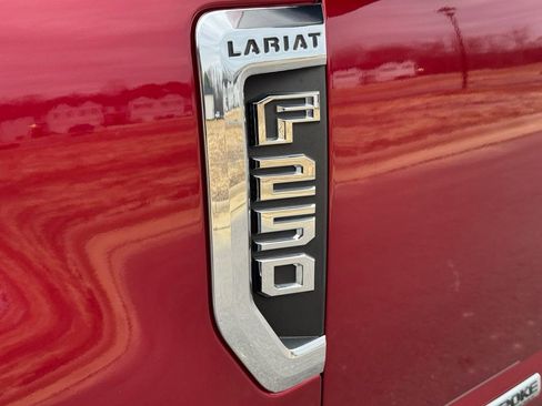 Used 2017 Ford F250 Lariat w/ Lariat Ultimate Package image 9