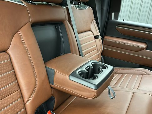 Used 2025 GMC Sierra 3500 Denali Ultimate image 41