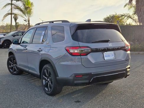 New 2026 Honda Pilot Sport image 10