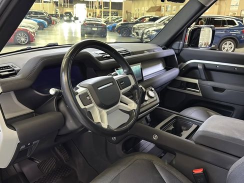 Used 2020 Land Rover Defender 110 First Edition image 14