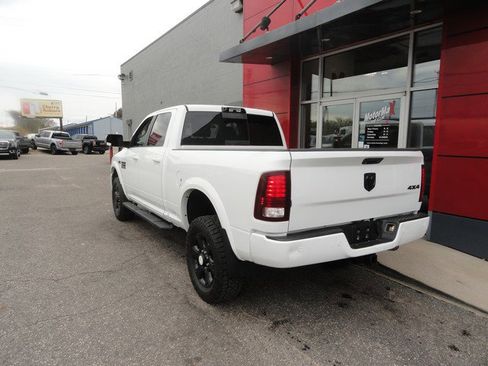 Used 2018 RAM 2500 Laramie w/ Sport Appearance Group AWD/4WD image 3
