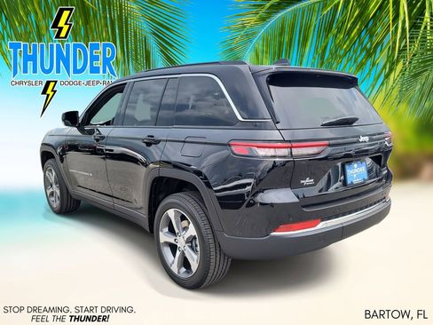 New 2025 Jeep Grand Cherokee Limited w/ Trailer Tow Package image 3