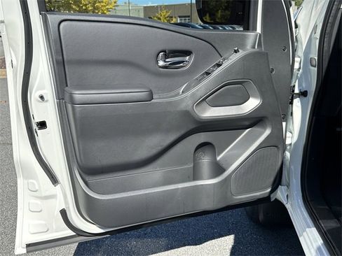 New 2026 Nissan Frontier SV w/ Tow Package image 11