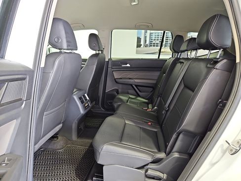 Certified 2023 Volkswagen Atlas SE AWD/4WD image 12
