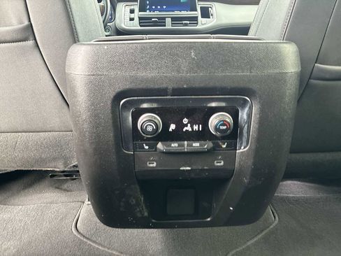 Used 2023 Chevrolet Tahoe High Country image 22