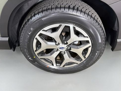 Used 2021 Subaru Forester Premium AWD/4WD image 33