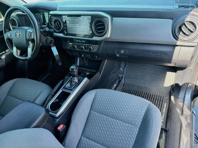 Used 2021 Toyota Tacoma SR5 RWD image 27