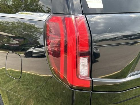 Used 2025 Ford Expedition Active RWD image 8