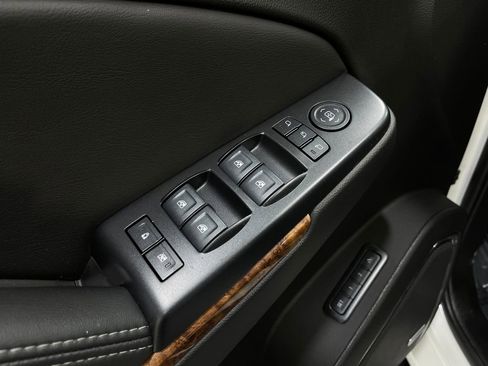 Used 2018 Chevrolet Tahoe Premier w/ Max Trailering Package image 17