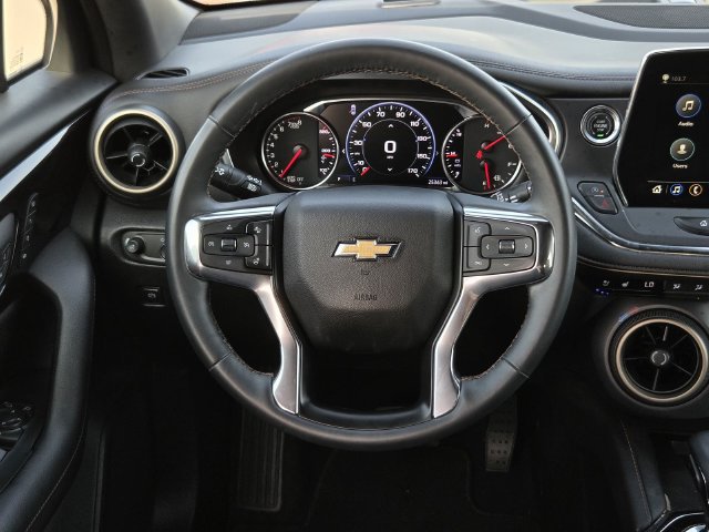 Used 2023 Chevrolet Blazer Premier w/ Enhanced Convenience Package FWD image 19