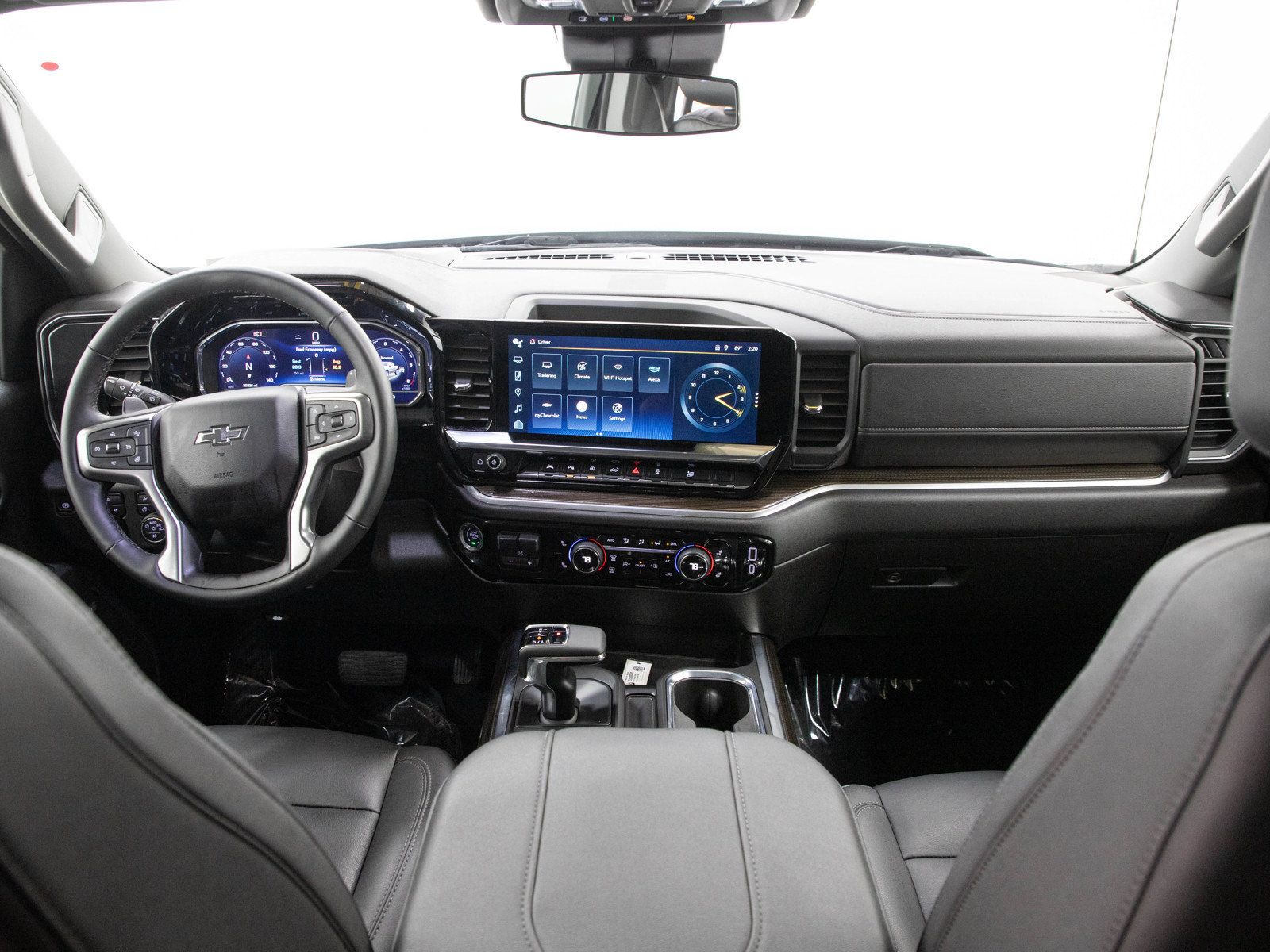 Used 2024 Chevrolet Silverado 1500 RST w/ Rally Edition AWD/4WD image 16