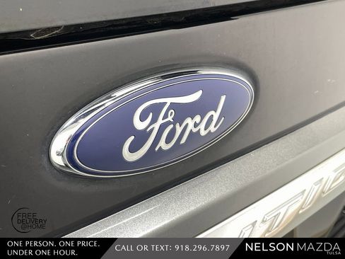 Used 2017 Ford Expedition EL XLT image 17