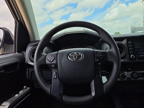 Used 2020 Toyota Tacoma SR AWD/4WD image 16