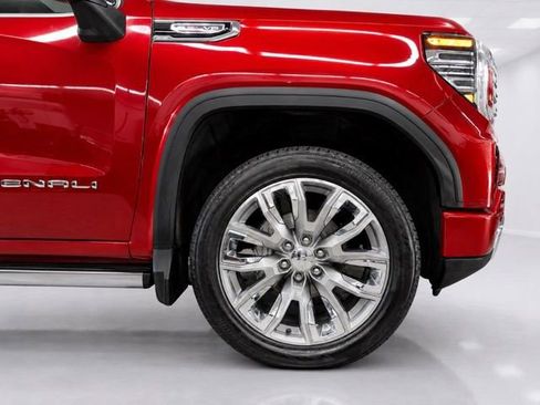 Used 2022 GMC Sierra 1500 Denali w/ Denali Reserve Package AWD/4WD image 13