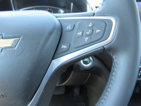 Used 2022 Chevrolet Equinox LT FWD image 26