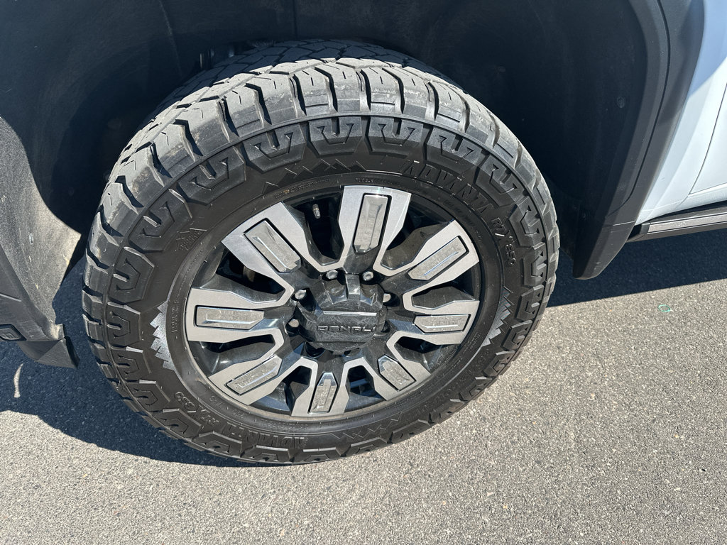 Used 2024 GMC Sierra 3500 Denali w/ Denali Reserve Package AWD/4WD image 9